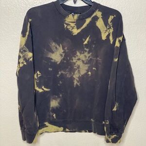 Zara Black and Yellow Crewneck Sweater